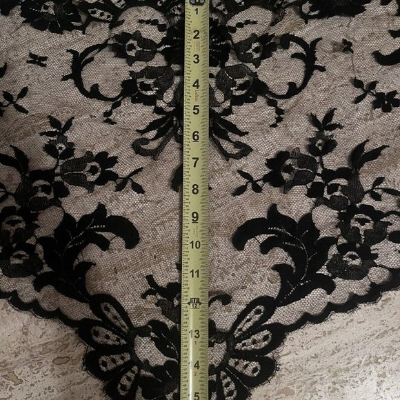 VINTAGE WOMENS BLACK LACE HEAD PIECE SCARF main image 7